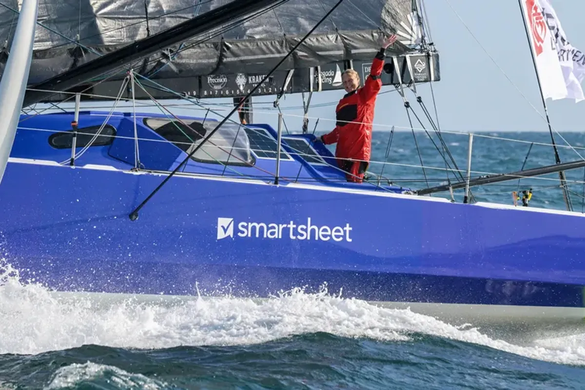 Pip Hare completes New York Vendee in 9th place