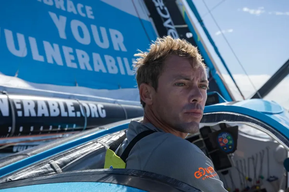 Thomas Ruyant takes over the Vendee Globe lead
