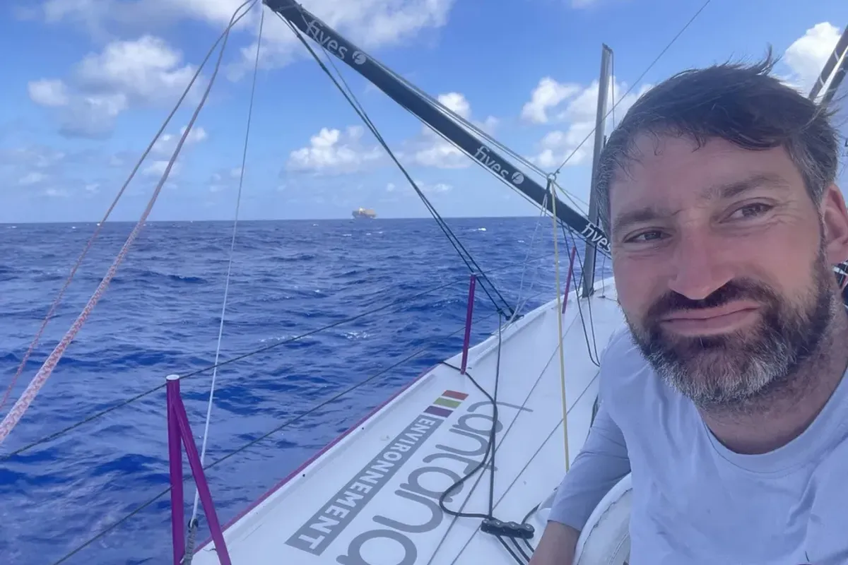 Vendee Globe: Almost perfect conditions riding ahead of the low pressure