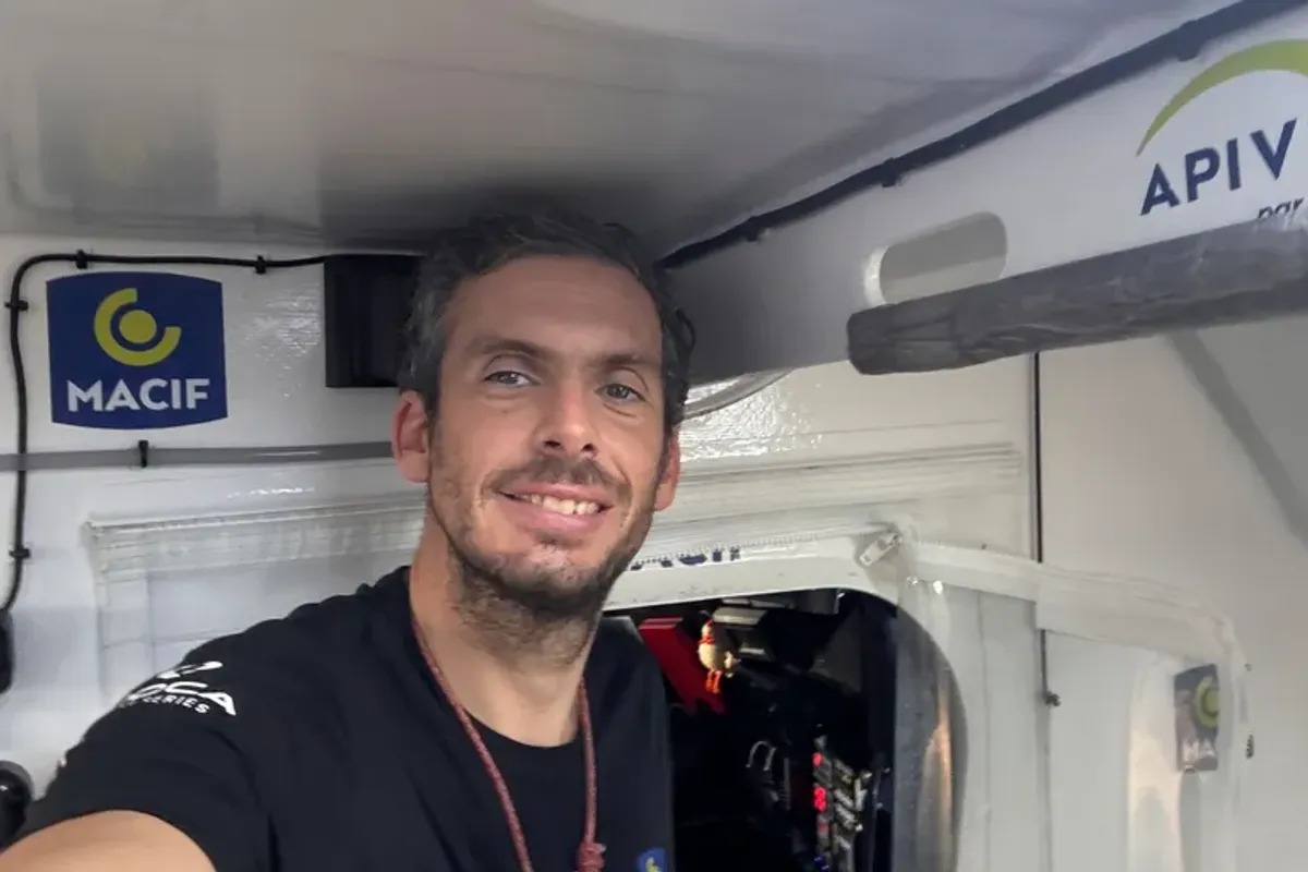 Vendee Globe leaders continue to multiply their margins
