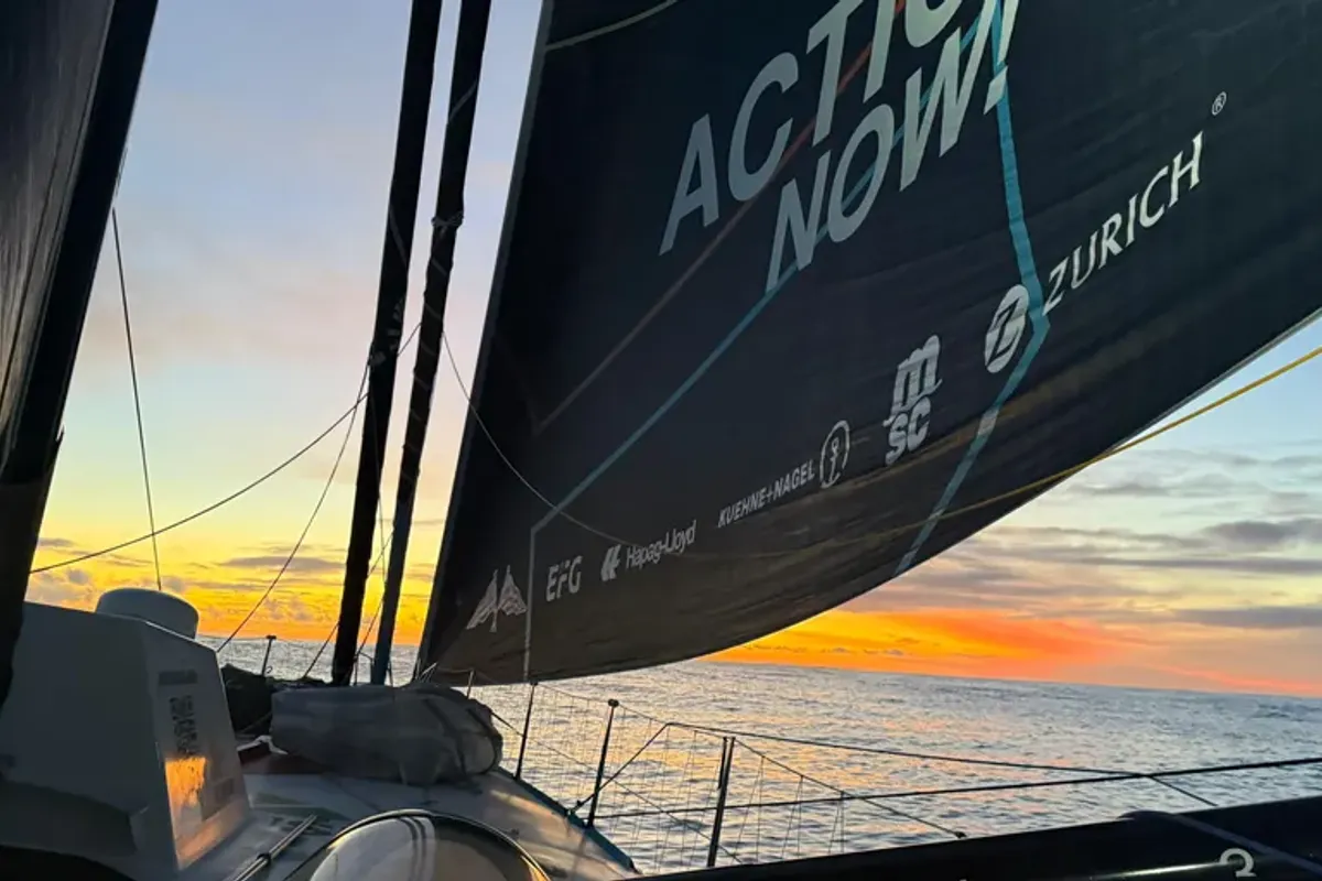 Four Vendee Globe leaders into the Indian Ocean just 40 minutes apart