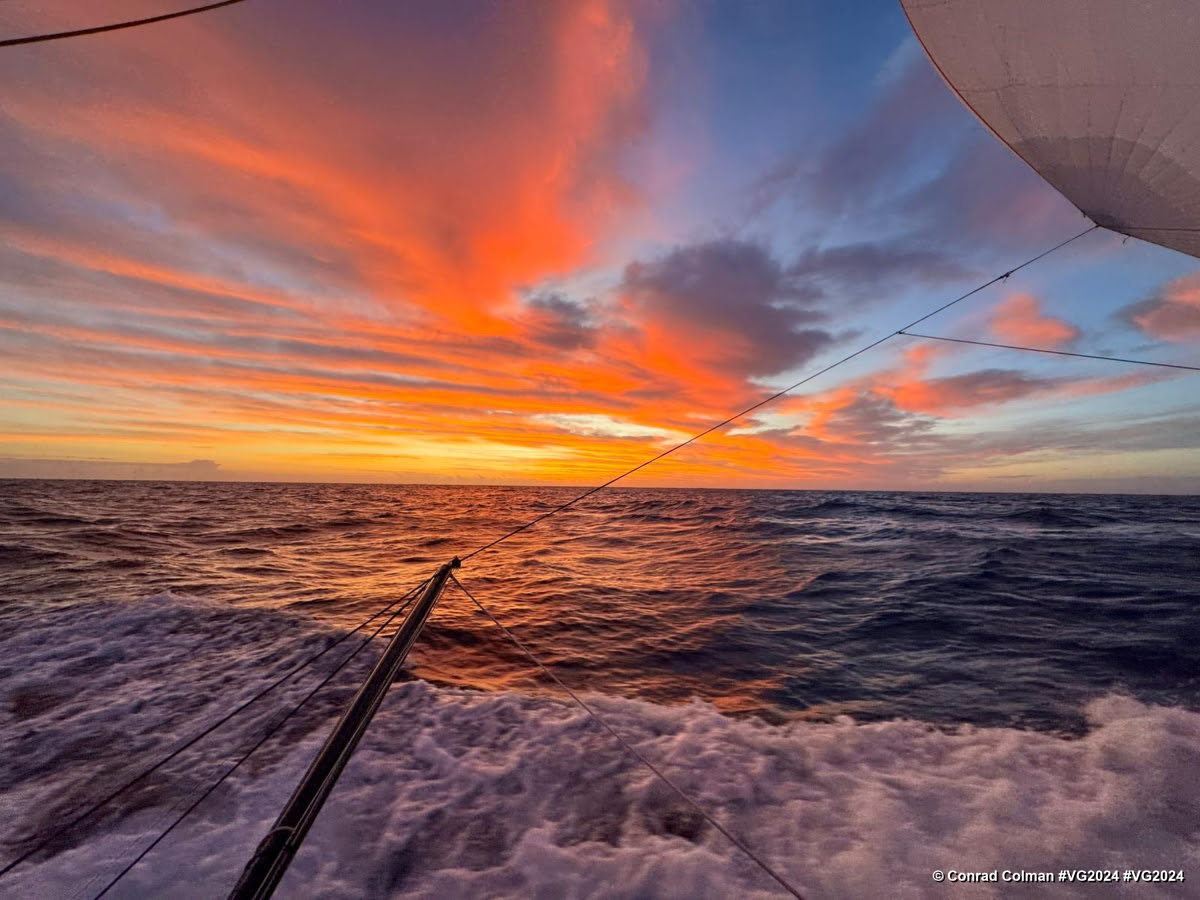 Close racing and a new leader on the Vendee Globe