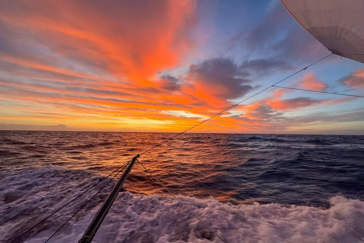 Close racing and a new leader on the Vendee Globe