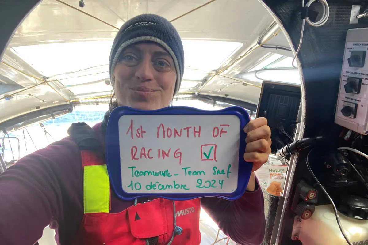 Interim debrief after one month of the 10th Vendée Globe