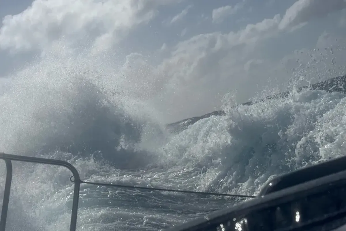 Tactical battle at the front of the Vendée Globe