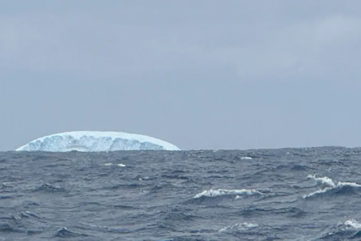 Ice detected and warnings issued for Vendee skippers