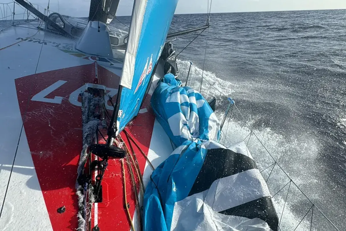 Yoann Richomme shaves a few more miles off Vendee leader Charlie Dalin