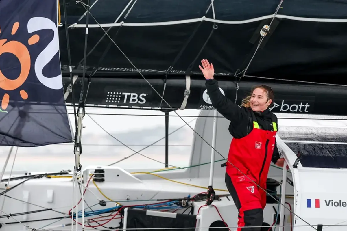 Kojiro Shiraishi & Violette Dorange complete the Vendee Globe