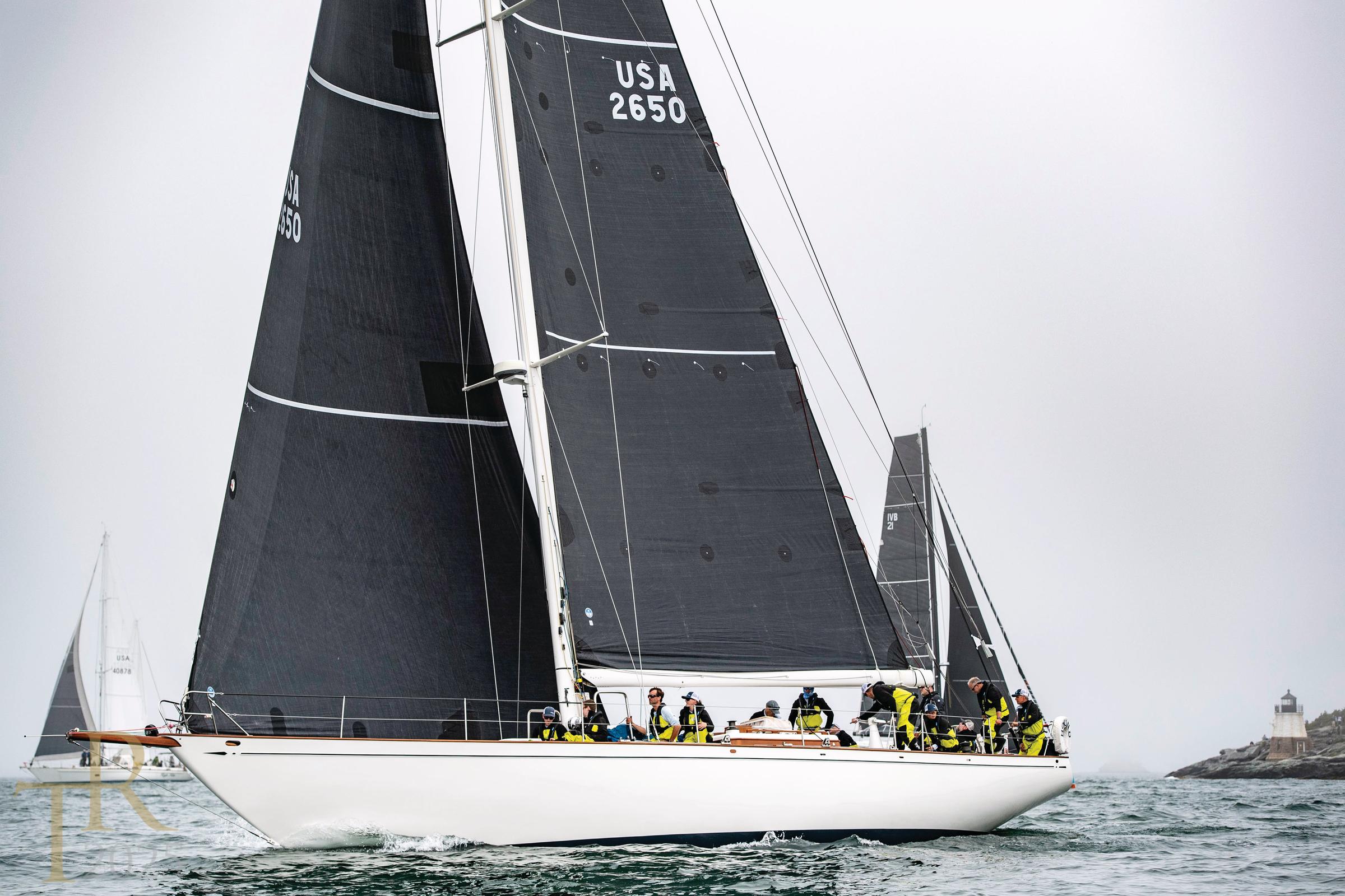 Transatlantic Race 2025 : A Dream Realised for Litchfield’s Hound