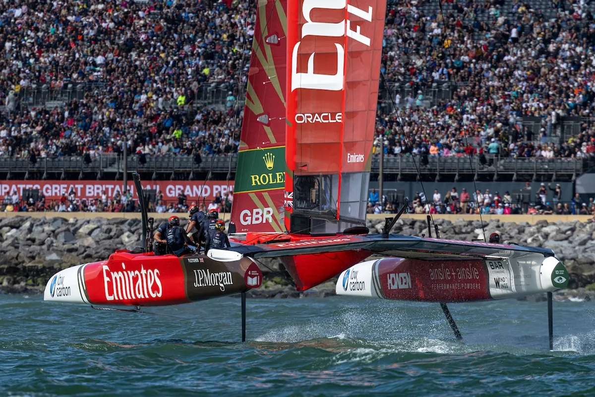 Podium for Emirates GBR in front of sell-out crowd in Portsmouth