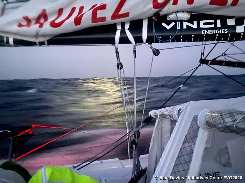 Sam Davies' Initiatives Coeur Has Hit A Floating Object