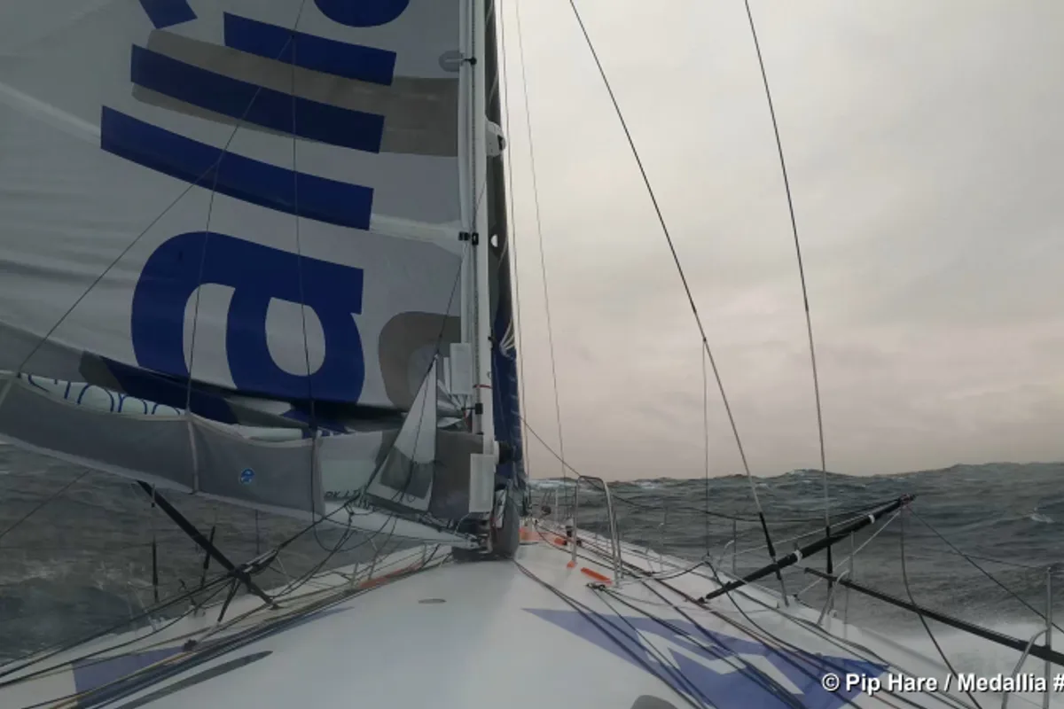 Vendee Globe: Rudder problem for Pip Hare on Medallia