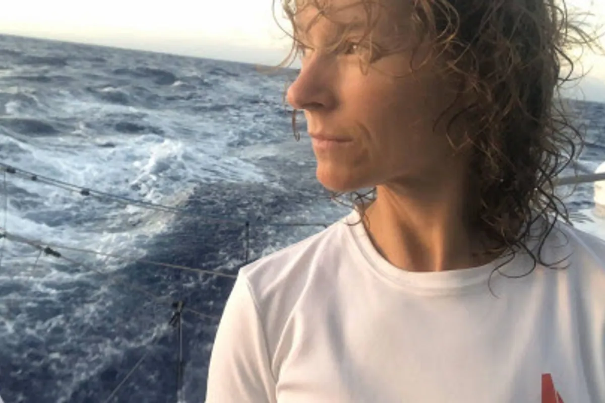 Keel ram damage for Isabelle Joschke (MACSF), who has  abandoned Vendée Globe