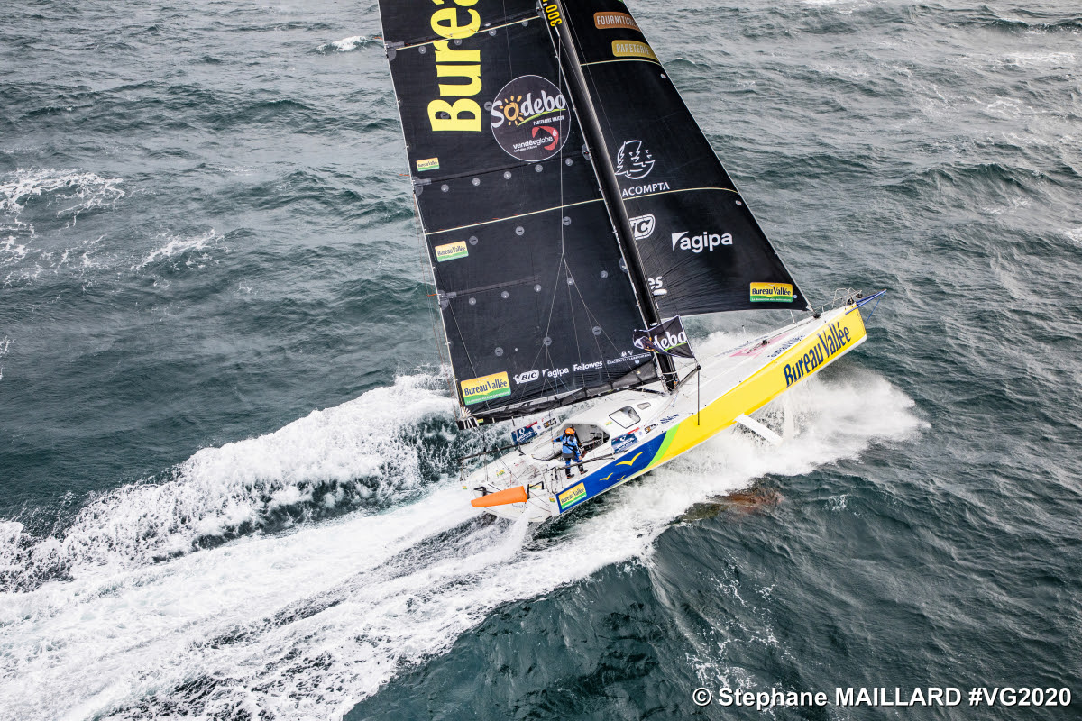 Vendee Globe leaders 800 miles SW of the Cape Verdes