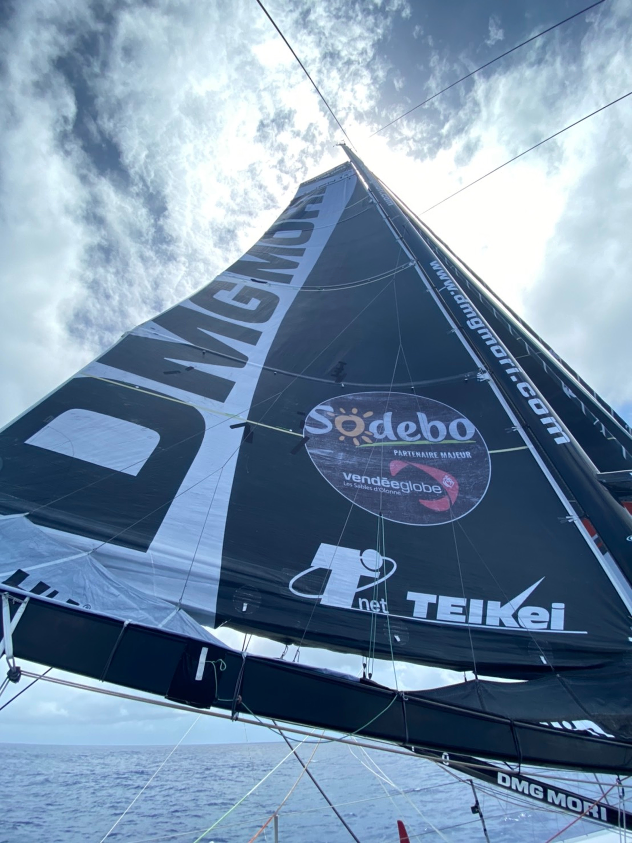 Vendee Globe leader Dalin 2200 miles to the finish, with a 77 mile lead