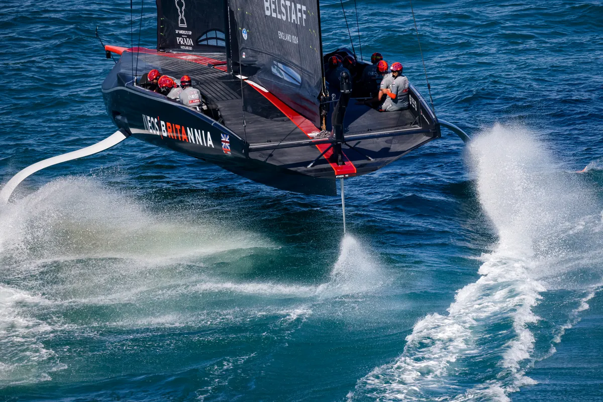 Luna Rossa takes 2 wins in PRADA Cup Final Day 1