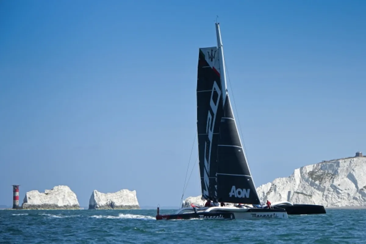 Giovanni Soldini and Maserati Multi 70 set new Channel record