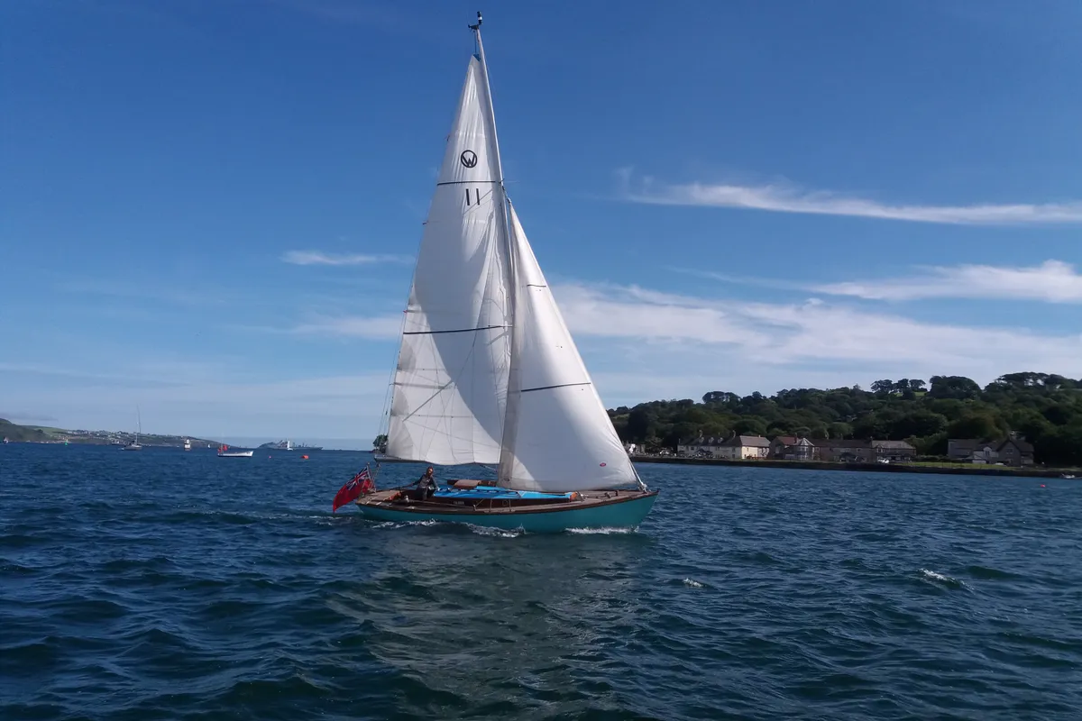 Katie McCabe, 14, completes round Britian single handed voyage