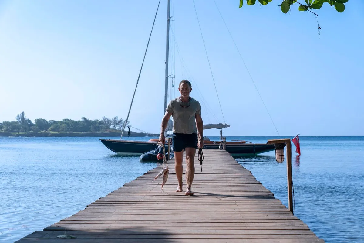 Spirit Yachts partners with James Bond film No Time To Die, video