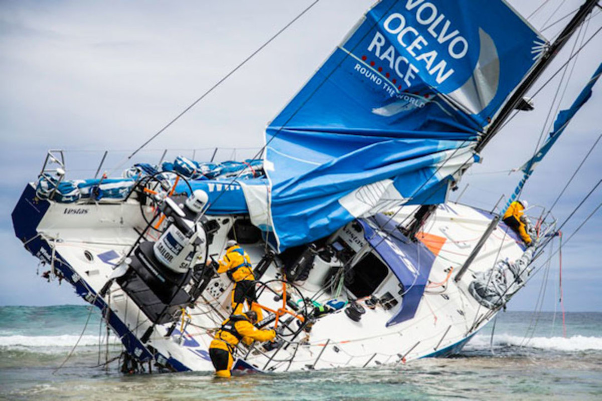 Who is responsible for safety during a circumnavigation