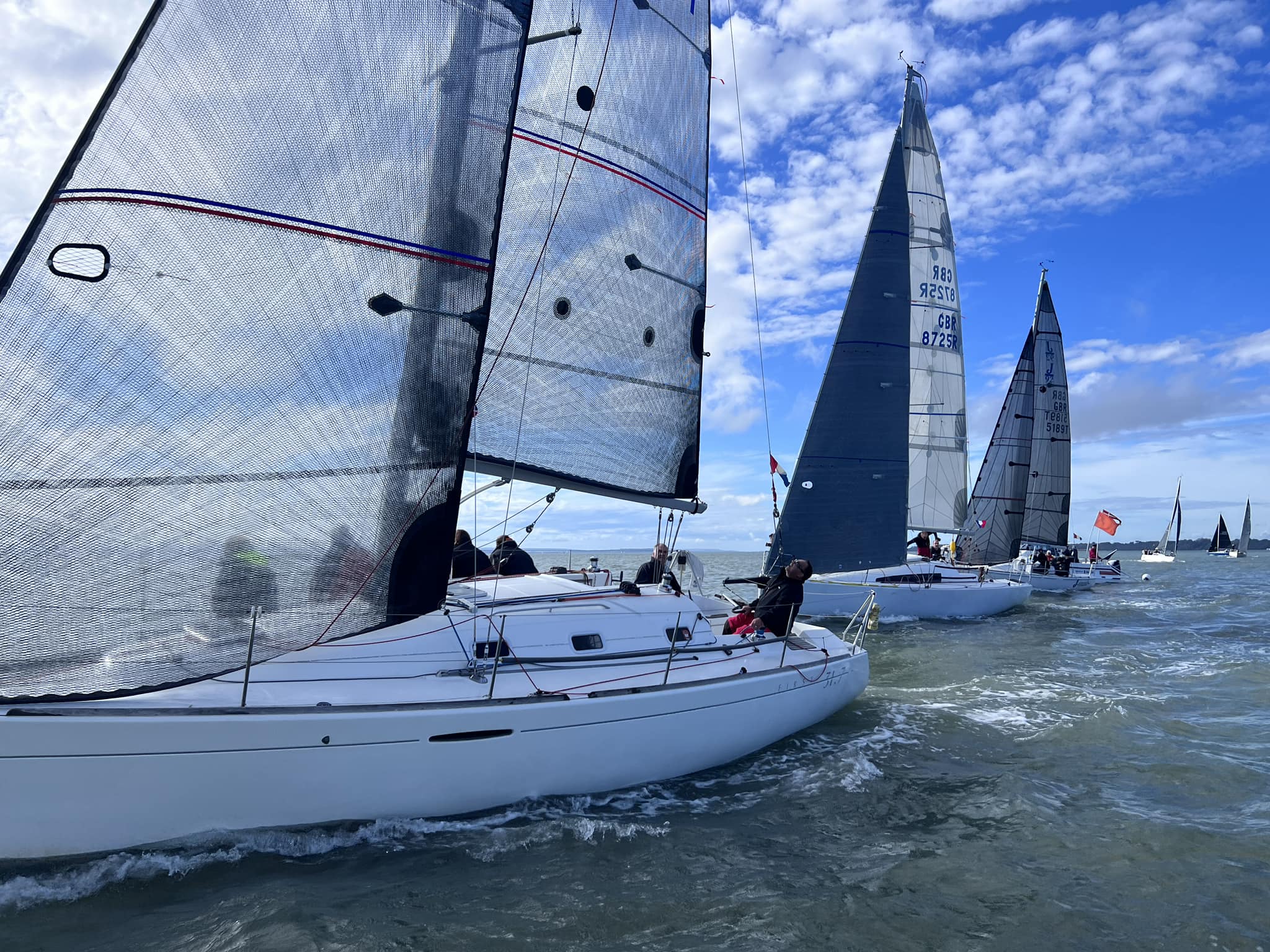 Dry and largely sunny day for Week 4 of the Hamble Winter Series