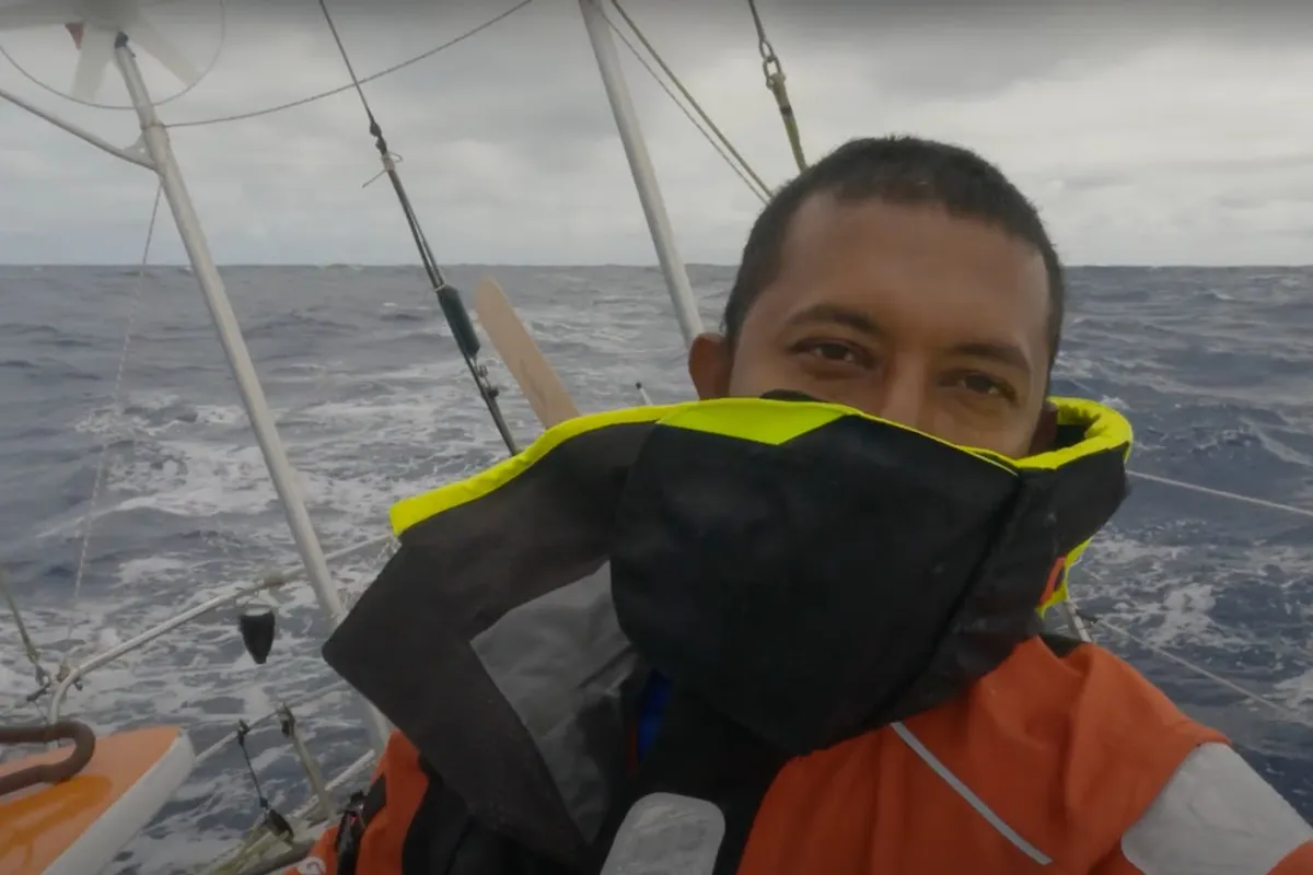 STORM ALERT for Golden Globe Race leaders