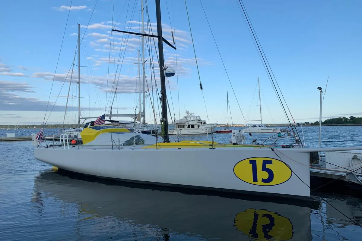 David Linger prepares his Class 40 for the Global Solo Challenge