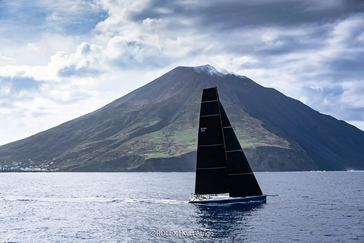 Leopard 3 takes Rolex Middle Sea Race Monohull Line Honours