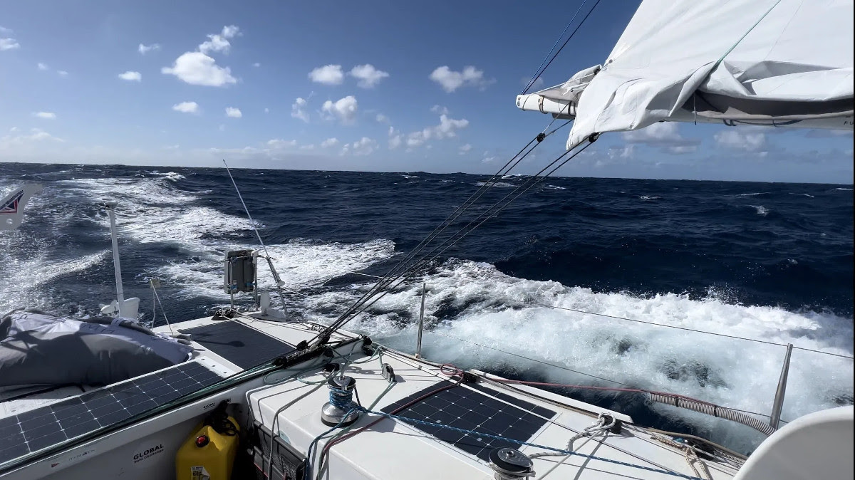 Celebrations & drama on the high seas at the Global Solo Challenge