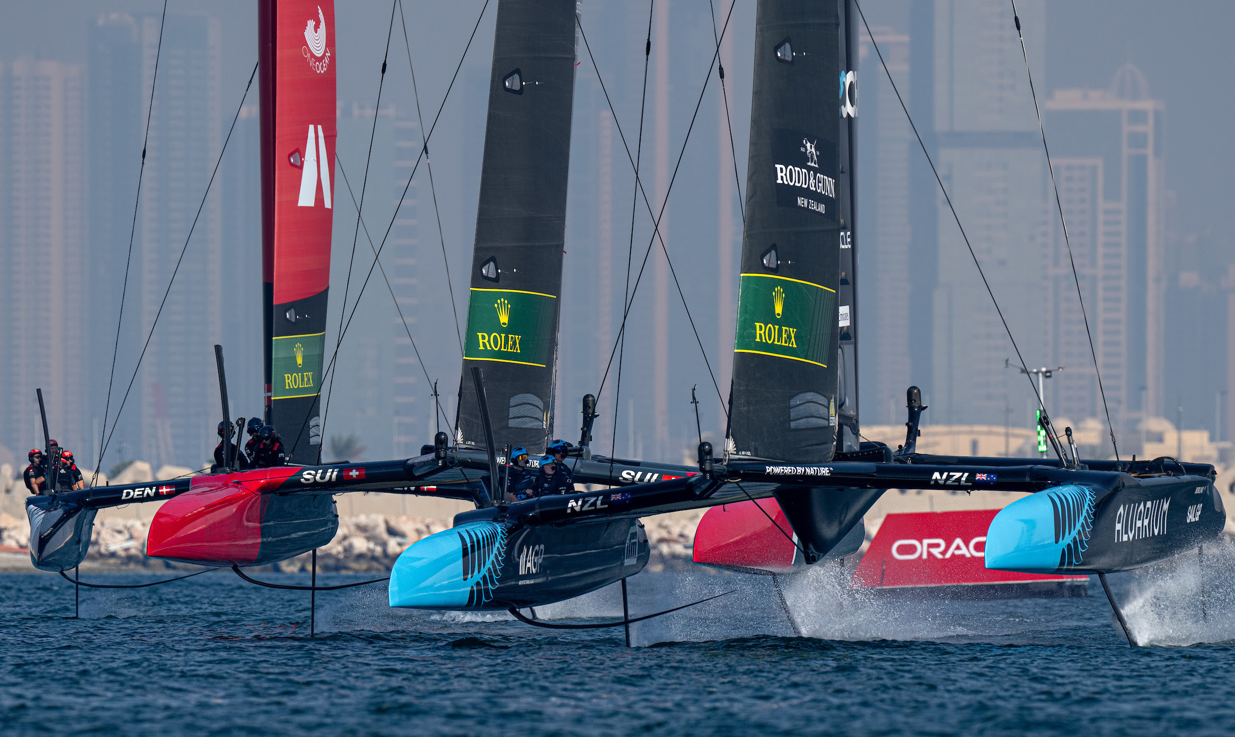 Three different winners but Australia still on top in Dubai 