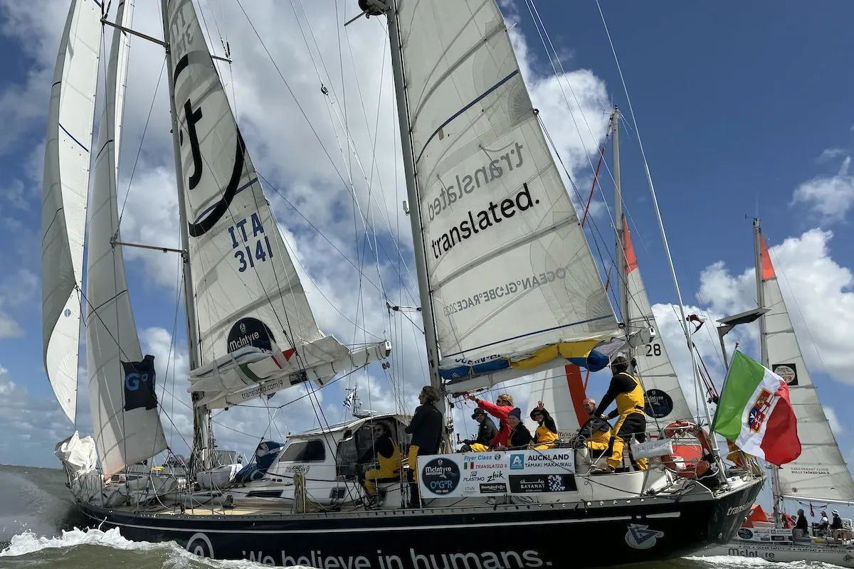 Translated 9 out of Ocean Globe Race with Hull Damage